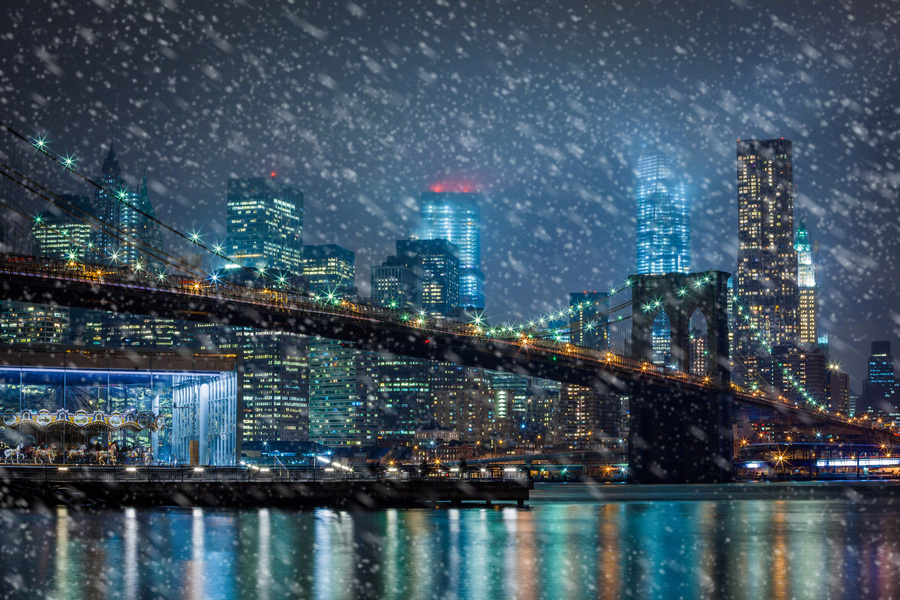 Snowing in New York